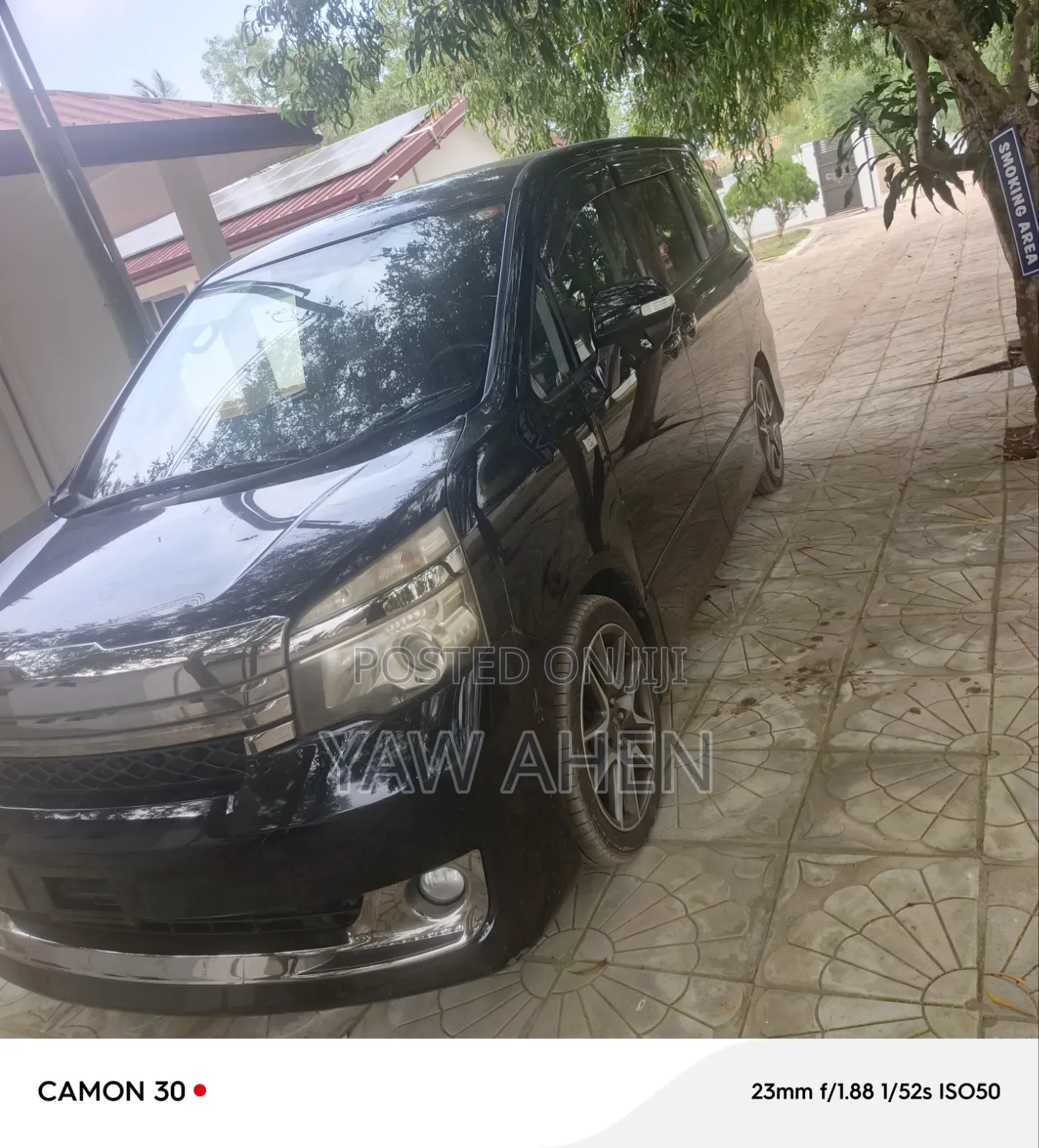 Toyota Voxy 2013 Black