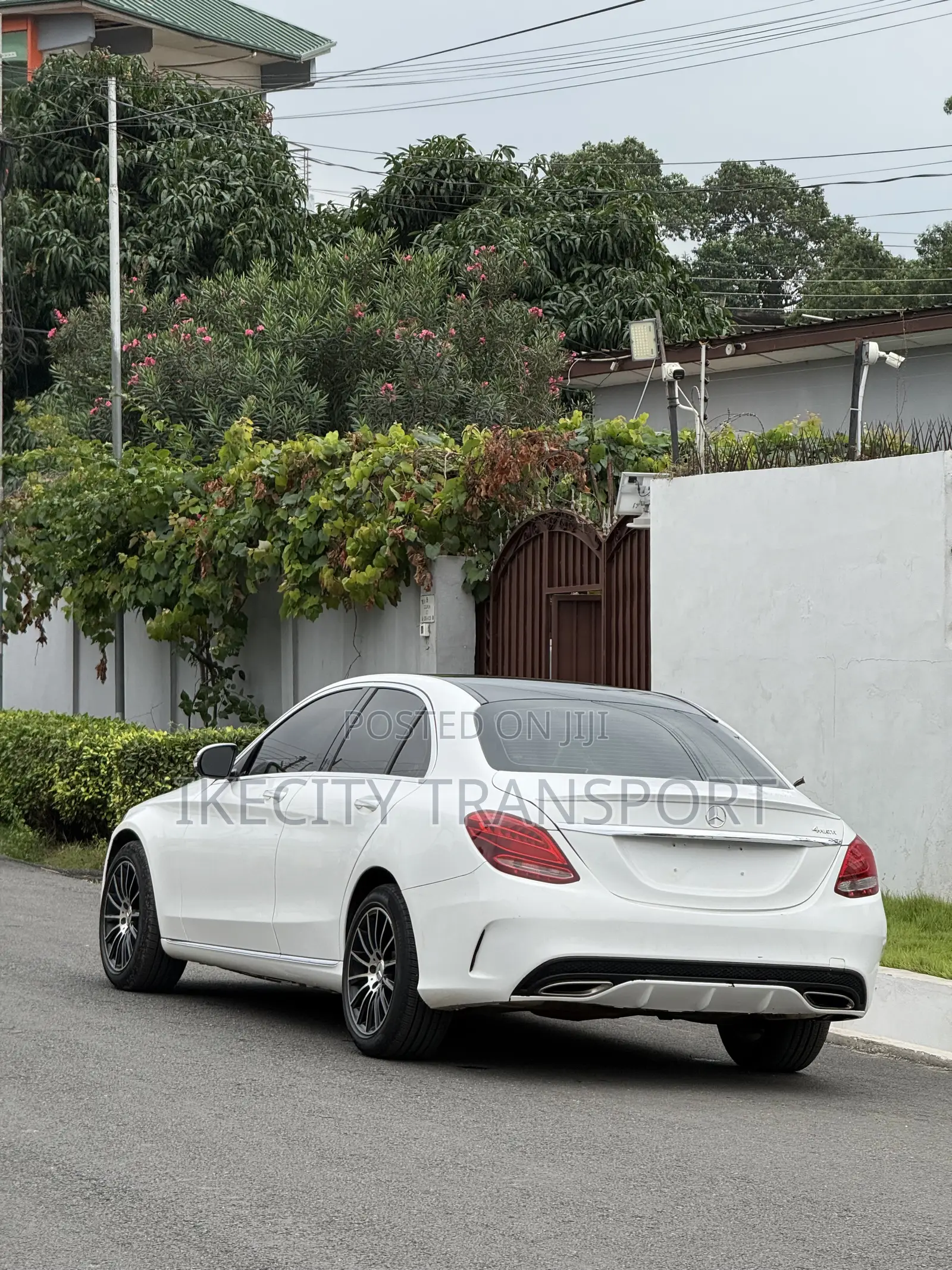 Mercedes-Benz C300 Base 4Matic Sedan AWD (2.0L 4cyl 7A) 2016 White