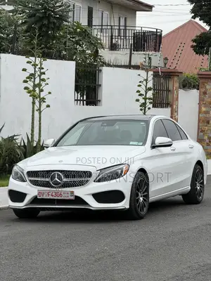 Mercedes-Benz C300 Base 4Matic Sedan AWD (2.0L 4cyl 7A) 2016 White