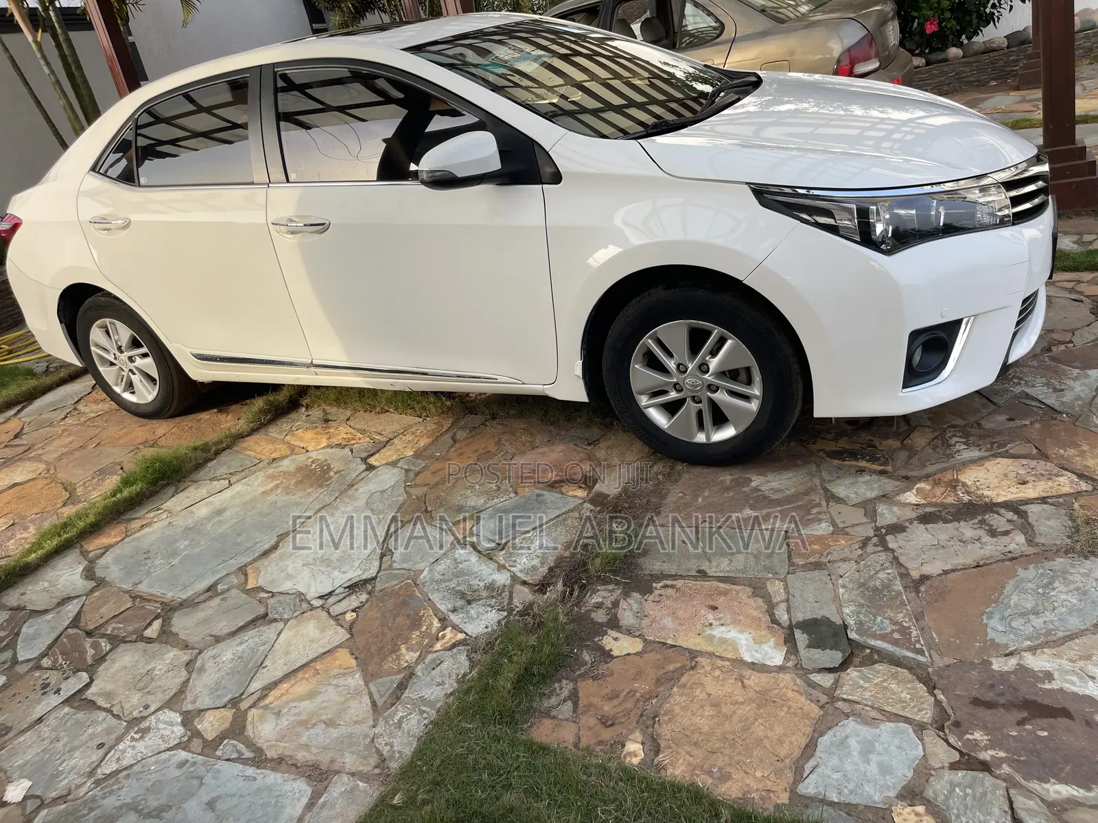 Toyota Corolla 2017 White