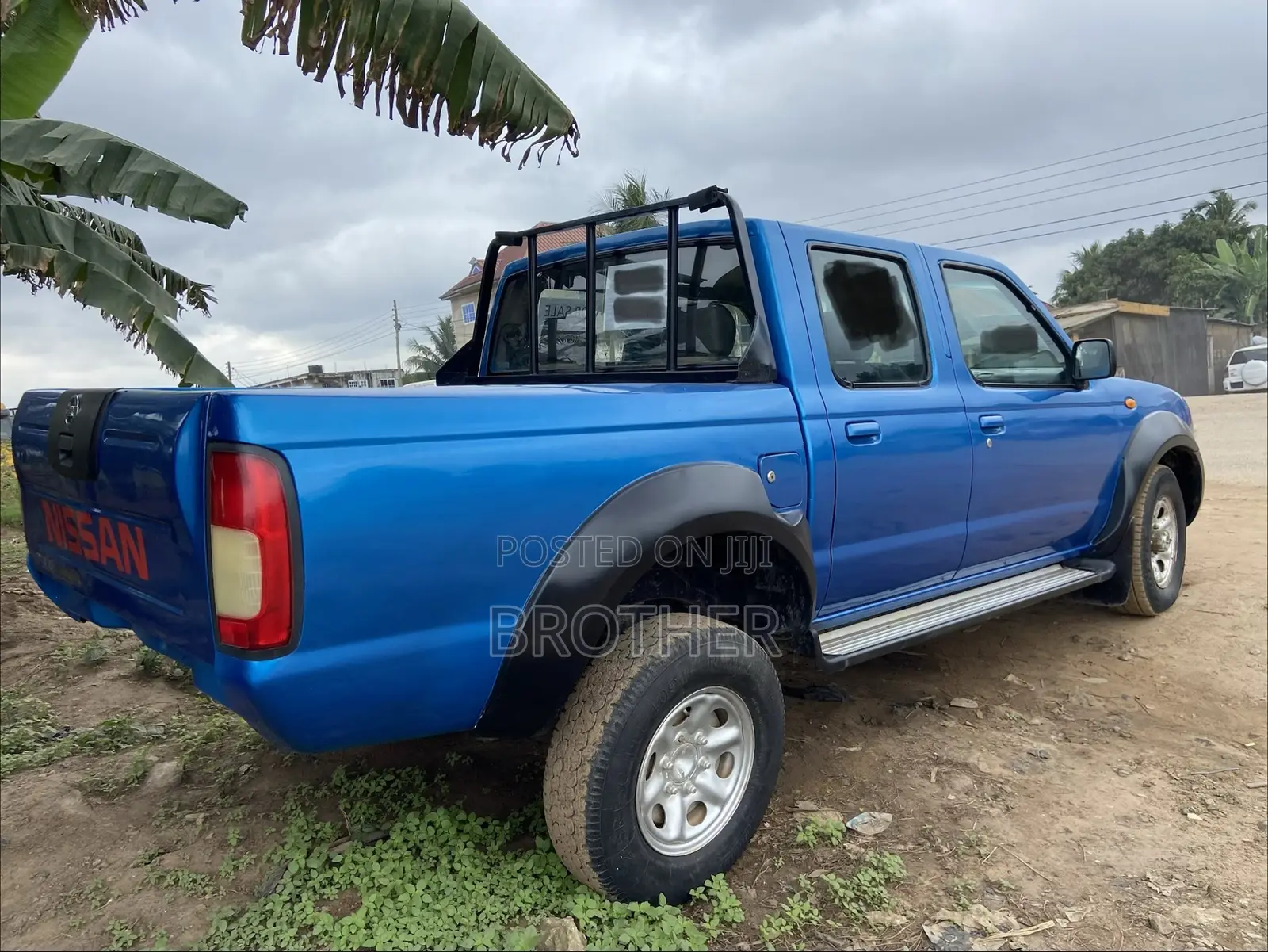 Nissan Hardbody 2010 Blue