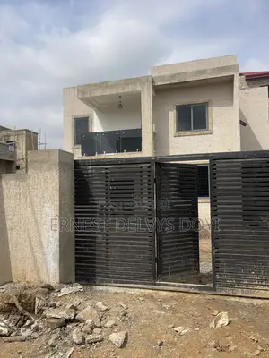 4bdrm House in Adentan, Barrier for sale
