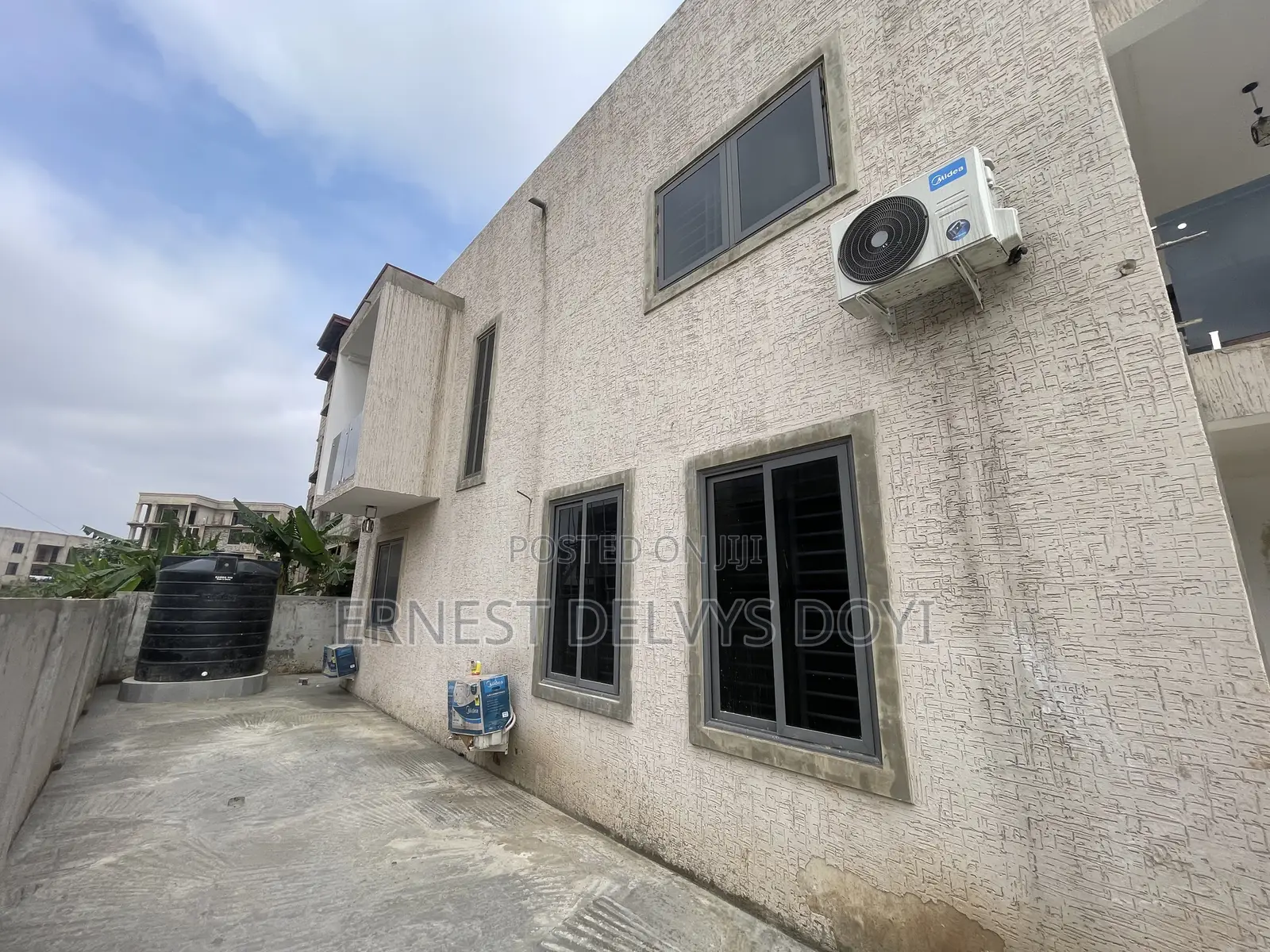 4bdrm House in Adentan, Barrier for sale