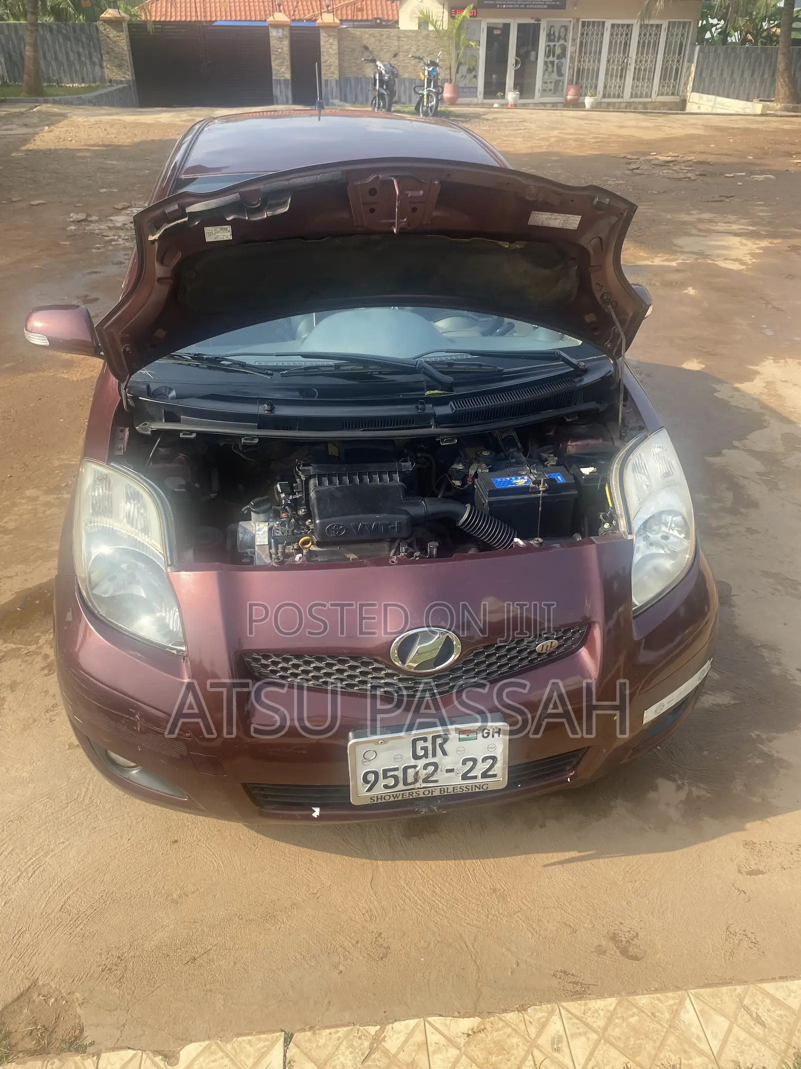 Toyota Vitz 1.3 AWD 3dr 2010 Pearl