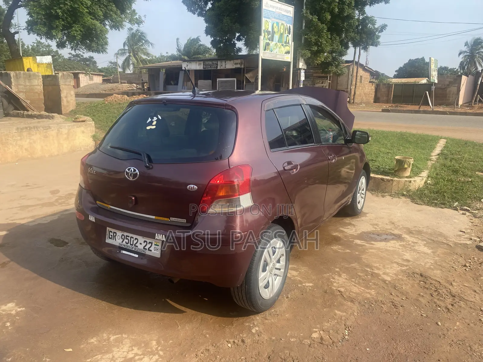 Toyota Vitz 1.3 AWD 3dr 2010 Pearl