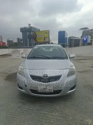 Toyota Belta 2009 Silver