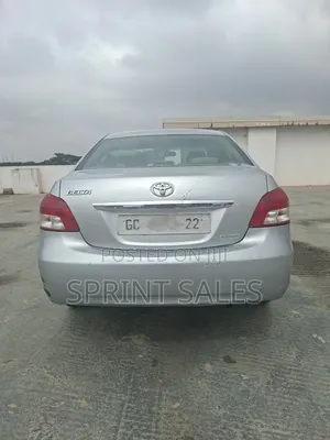Toyota Belta 2009 Silver