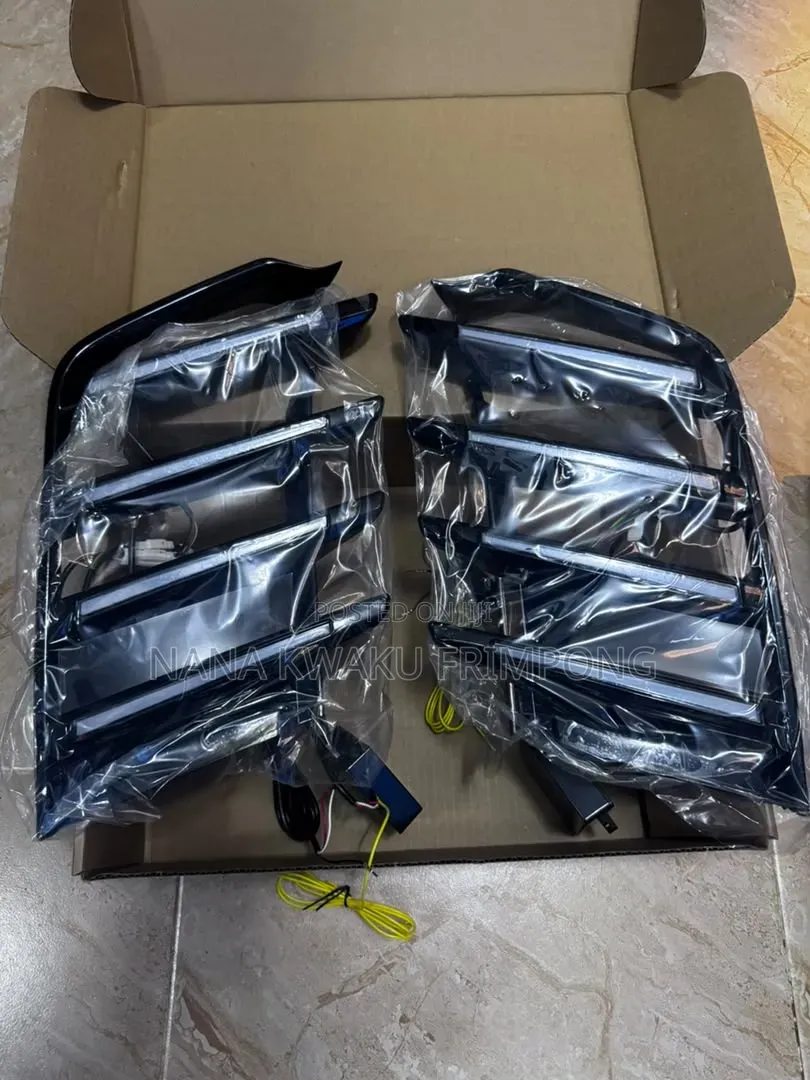 LC 300 Headlight Moulding Led Available