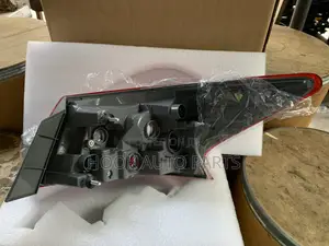 Nissan Sentra 2016 -2019 Tail Light