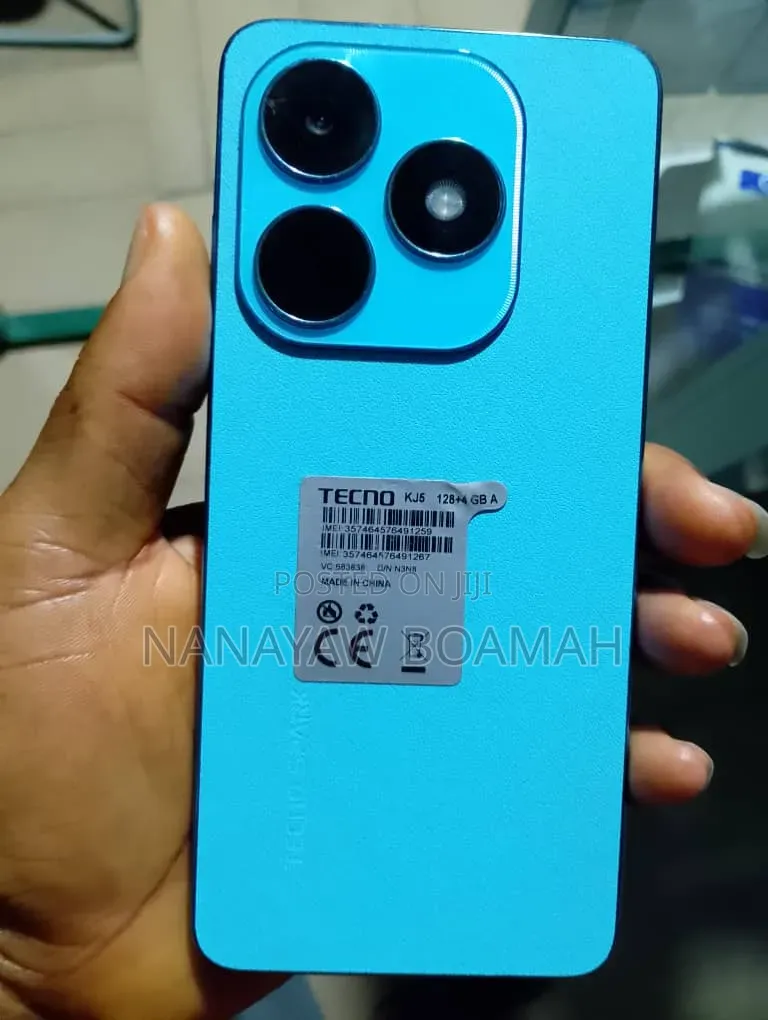 Tecno Spark 20 128 GB Blue