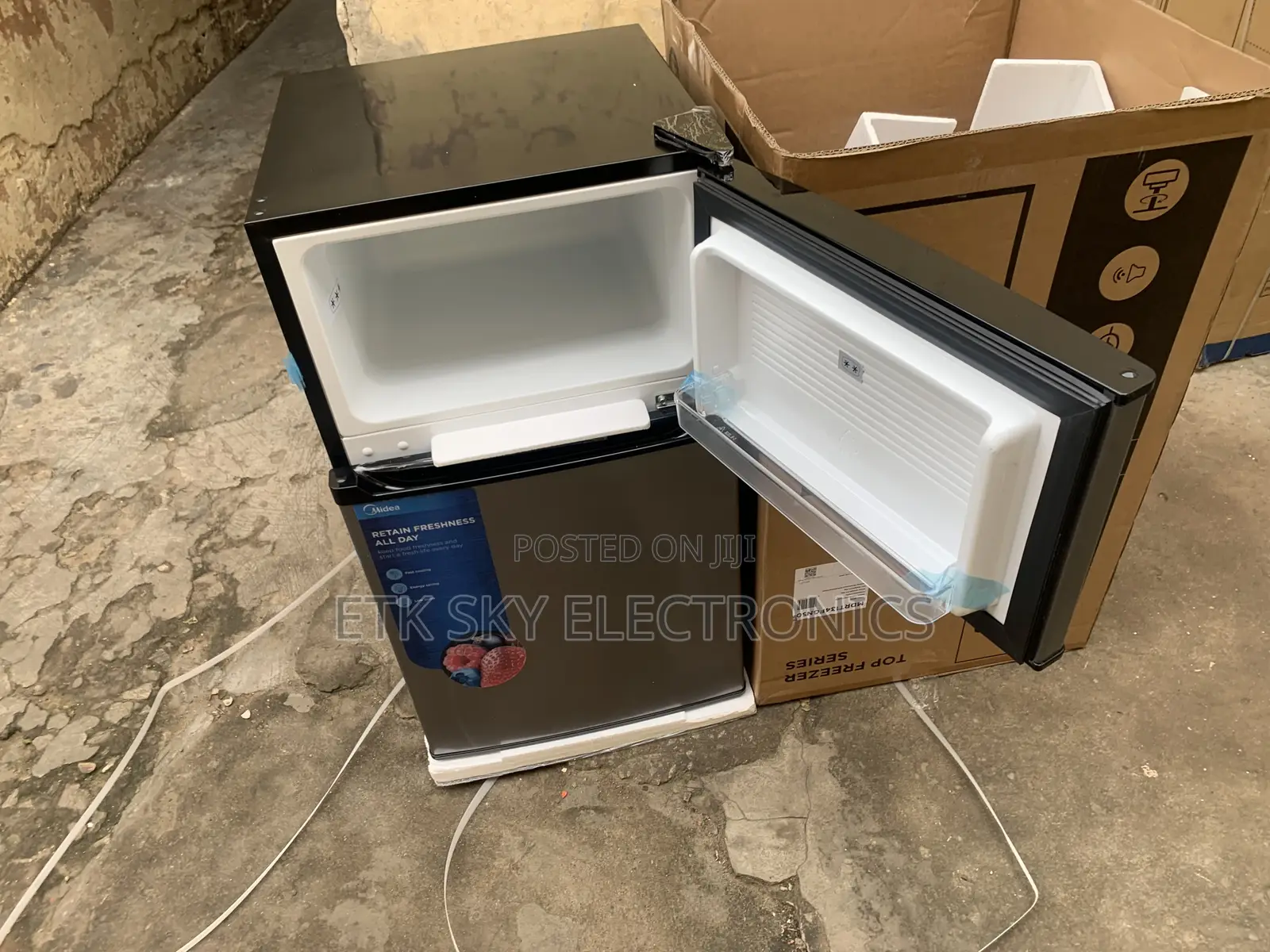 Appealing Midea 87litres Double Door Fridge