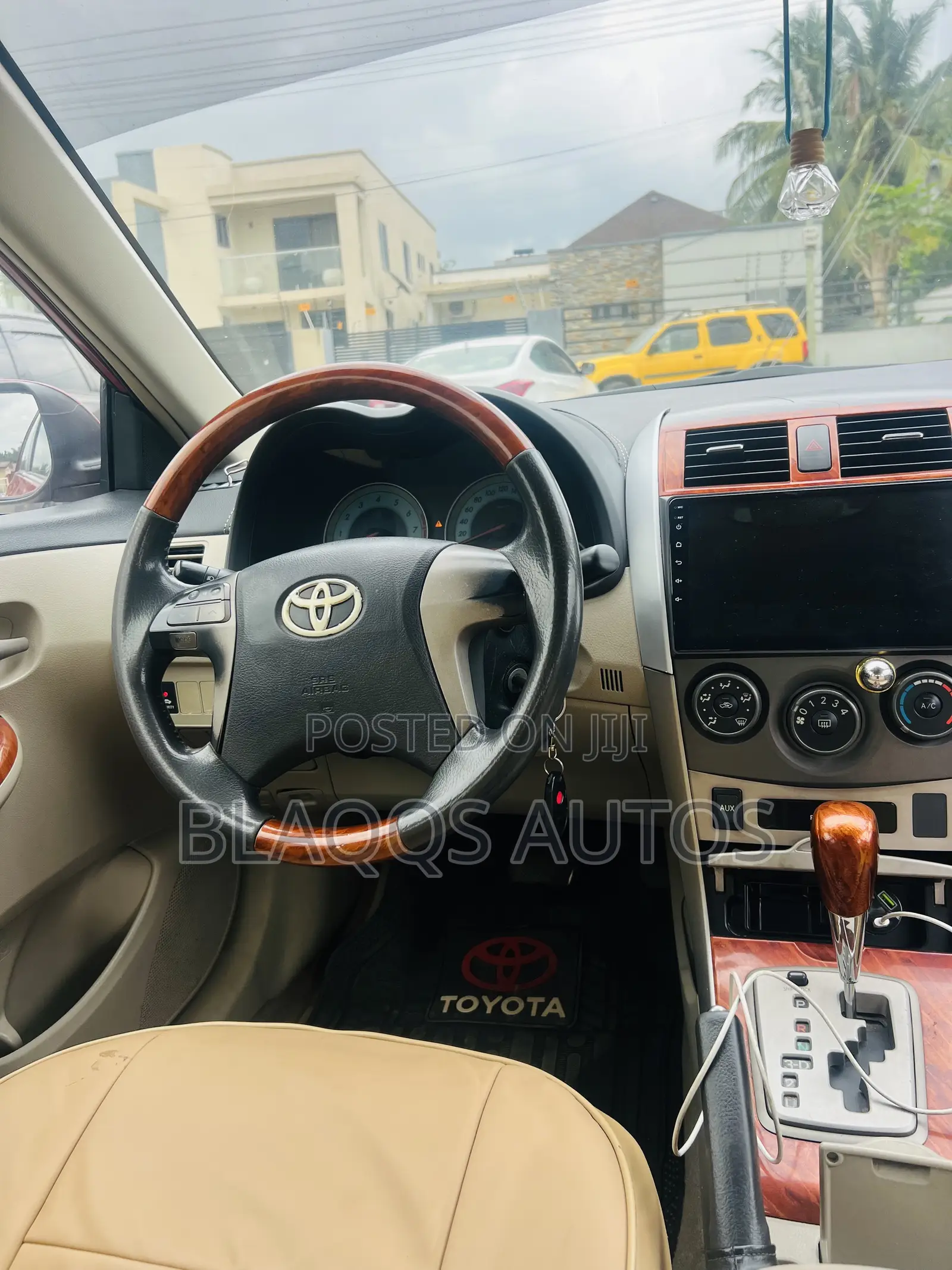 Toyota Corolla 2012 Burgundy