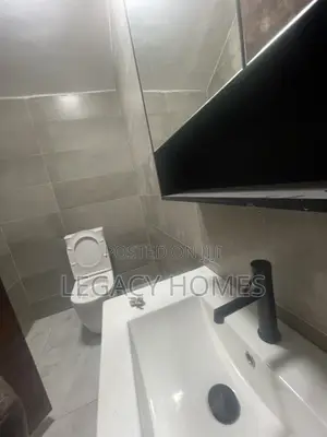 3bdrm House in Dzowulu, Dzorwulu for rent