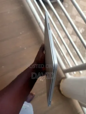 Laptop Apple MacBook Pro 2018 8GB Intel Core i5 SSD 256GB