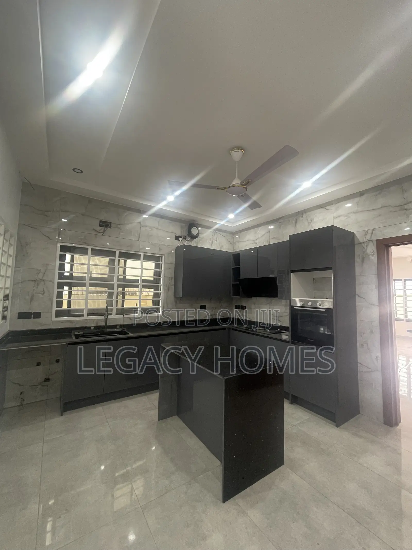 3bdrm House in Dzowulu, Dzorwulu for rent