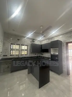 3bdrm House in Dzowulu, Dzorwulu for rent