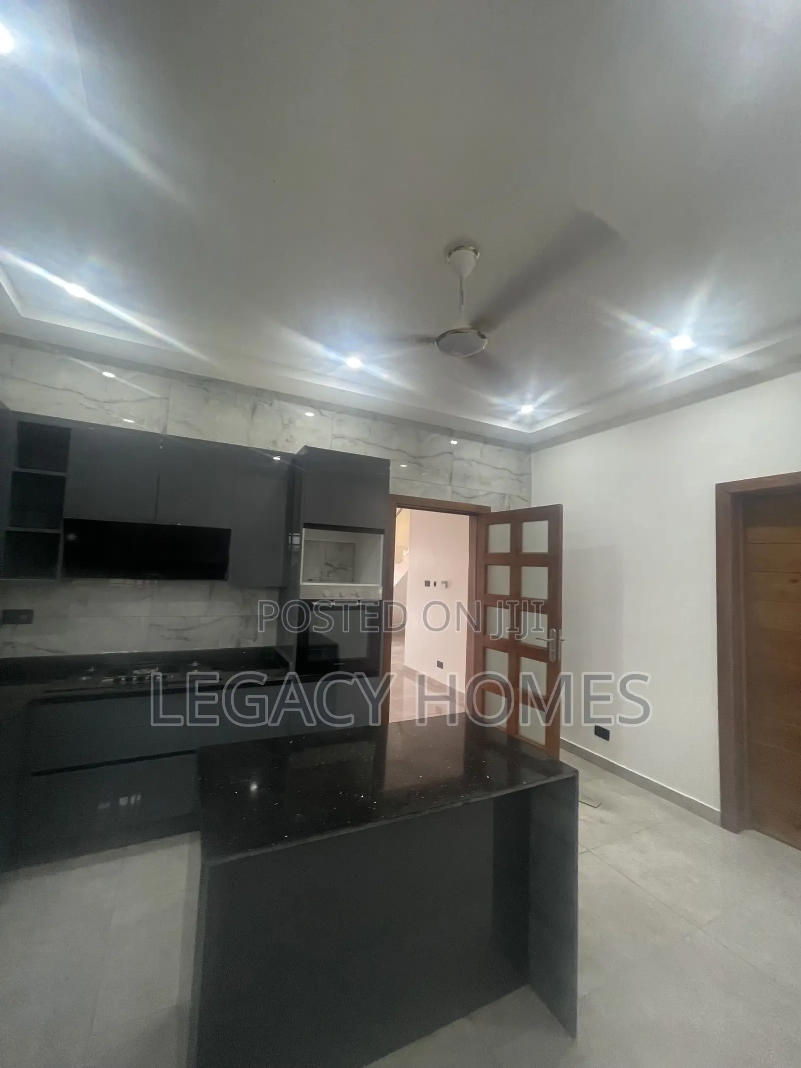 3bdrm House in Dzowulu, Dzorwulu for rent