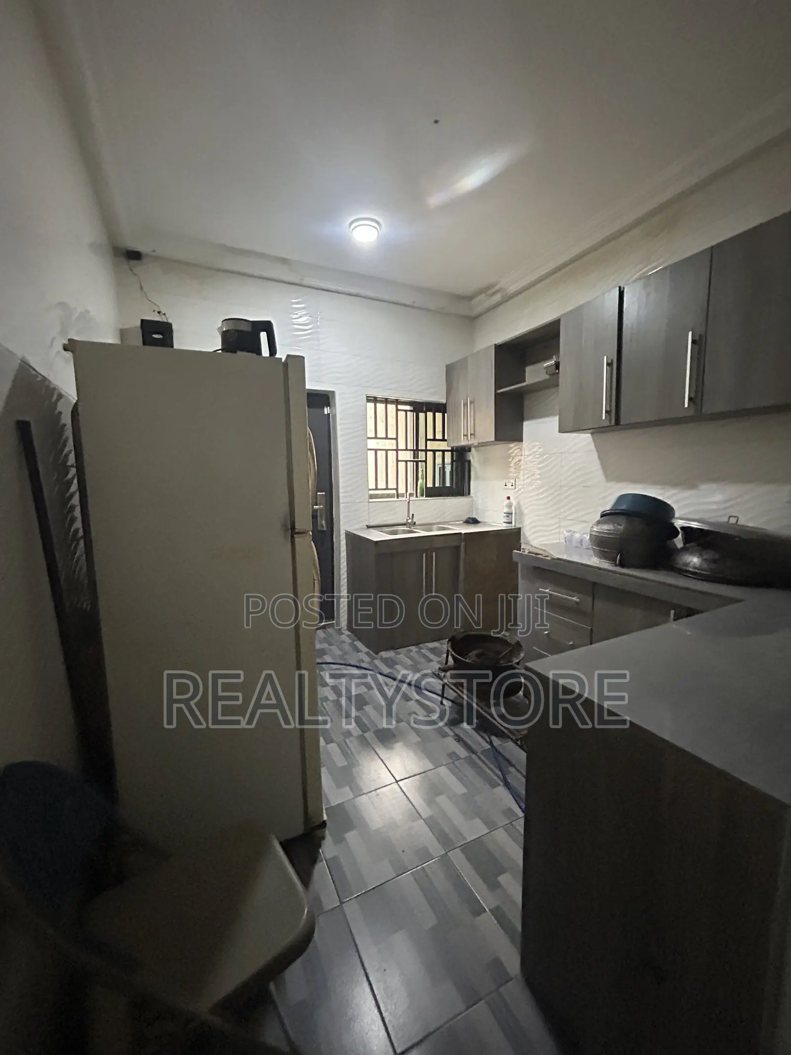 3bdrm Apartment in Bank Of Ghana, Accra Metropolitan for rent