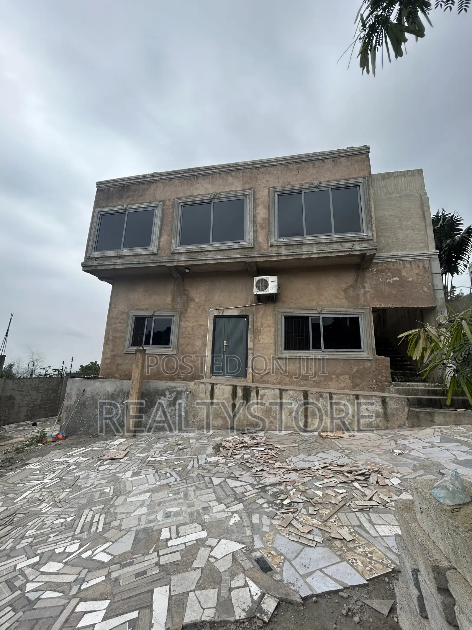 3bdrm Apartment in Bank Of Ghana, Accra Metropolitan for rent