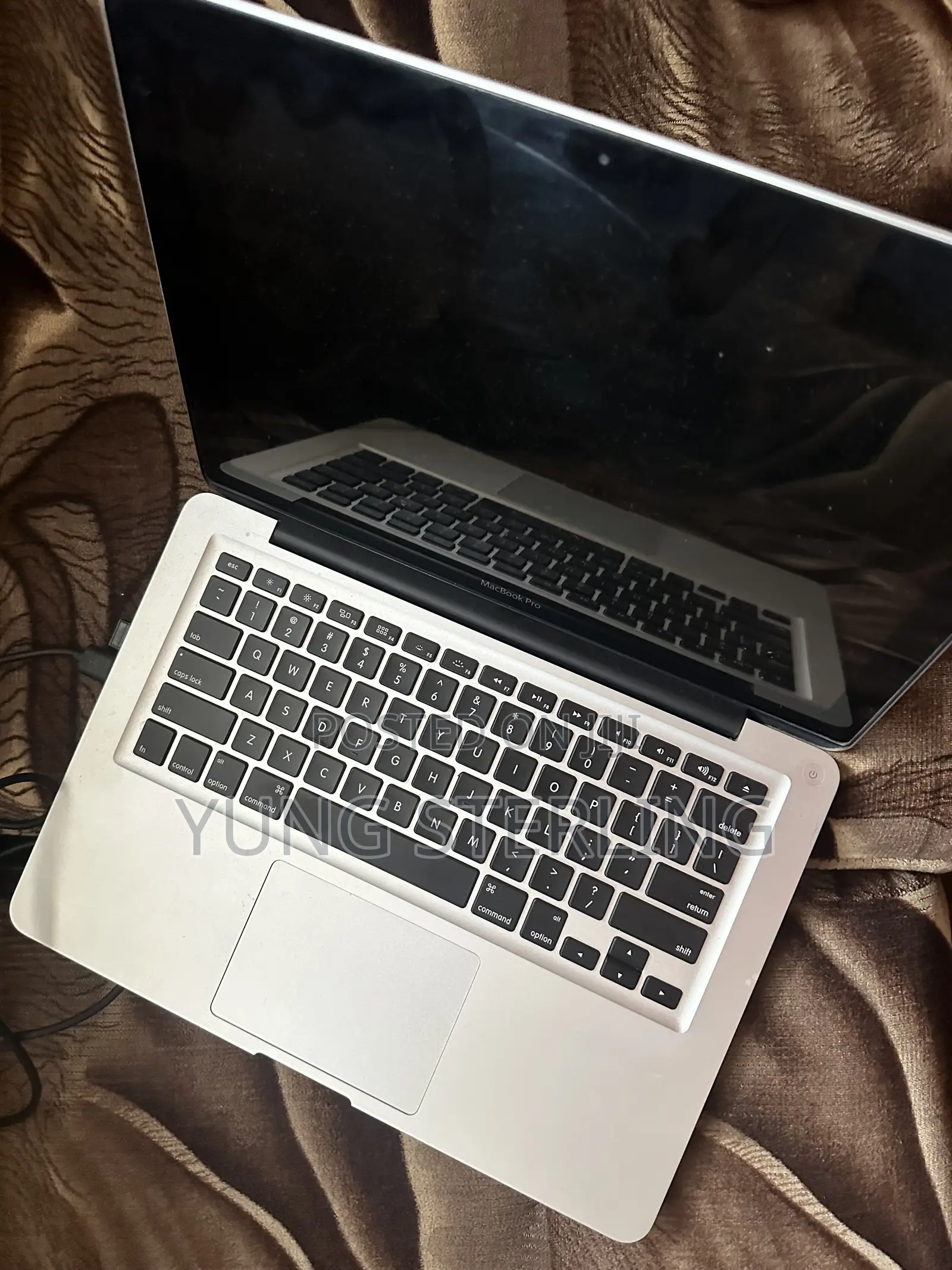 Laptop Apple MacBook Pro 4GB Intel Core i5 SSD 500GB