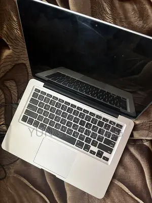 Laptop Apple MacBook Pro 4GB Intel Core i5 SSD 500GB