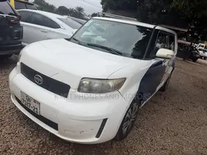 Scion xB Base 2010 White