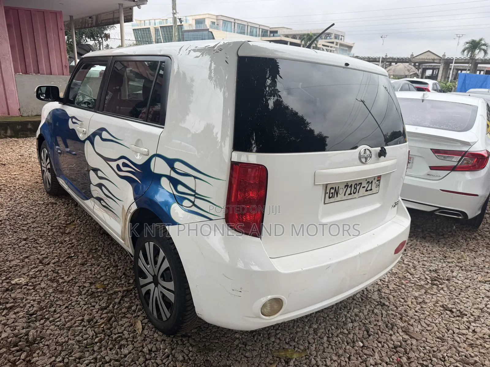 Scion xB Base 2010 White