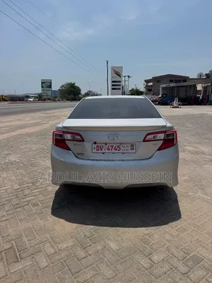 Toyota Camry 2014 Silver