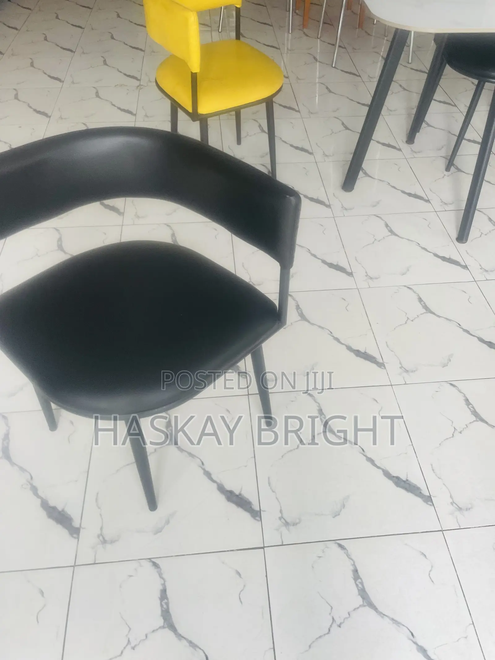 Roadside Commercial Space for Rent at LAPAZ