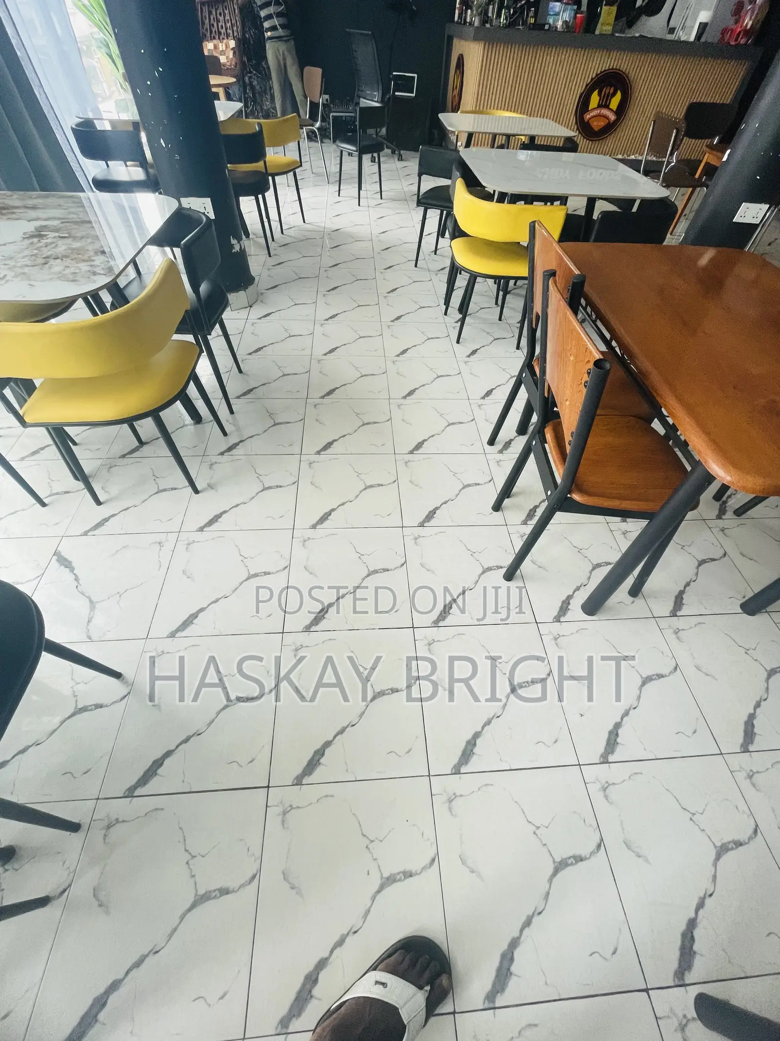 Roadside Commercial Space for Rent at LAPAZ