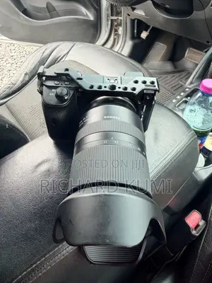 Sony A6600 + Tamron 17-70mm F/2.8 — Clean Setup