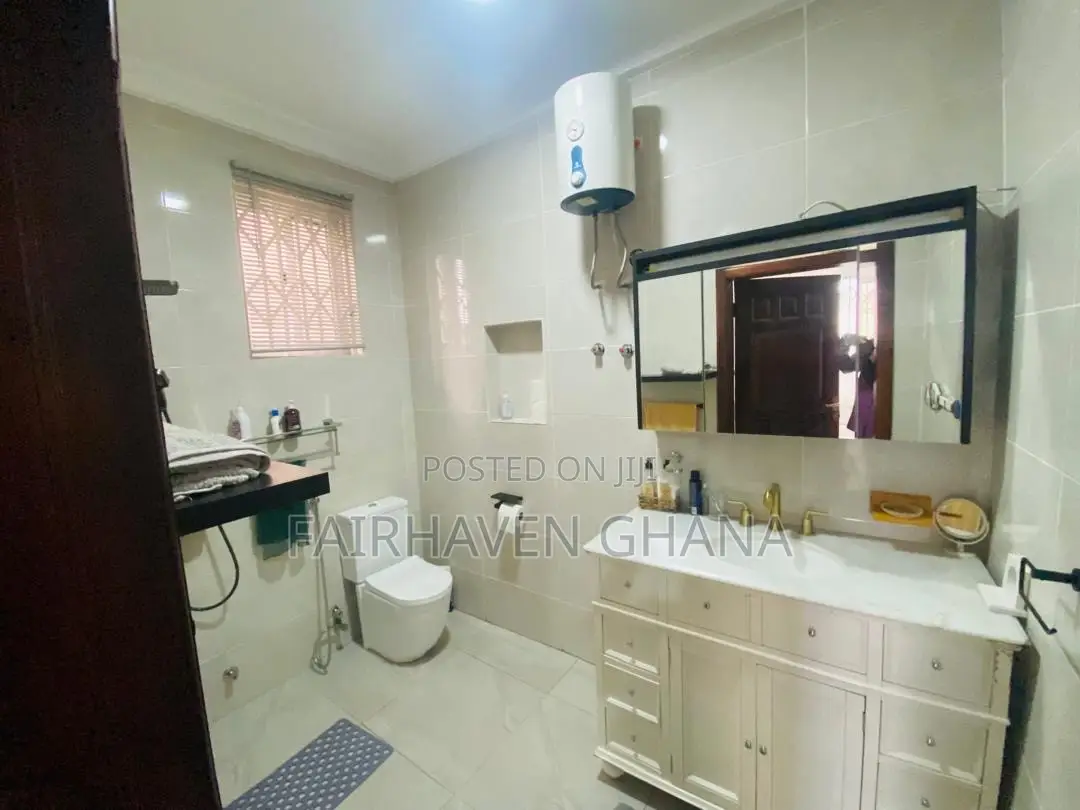 Furnished 4bdrm House in Fairhaven Properties, Dome for sale