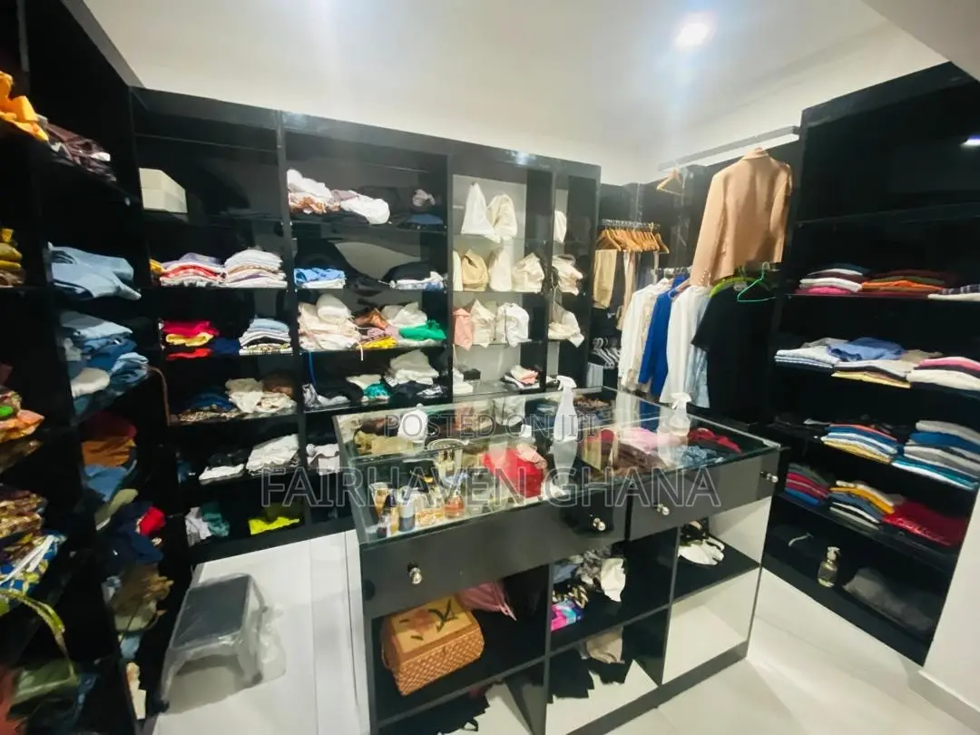Furnished 4bdrm House in Fairhaven Properties, Dome for sale