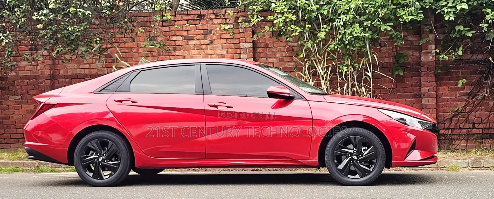 Hyundai Elantra 2022 Red