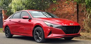 Hyundai Elantra 2022 Red