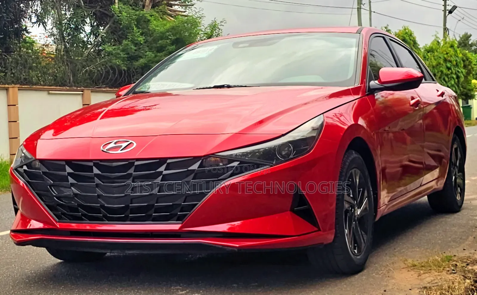 Hyundai Elantra 2022 Red