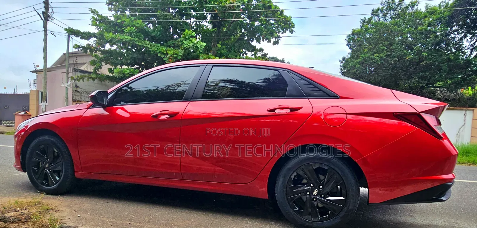 Hyundai Elantra 2022 Red