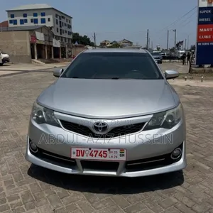 Toyota Camry 2014 Silver