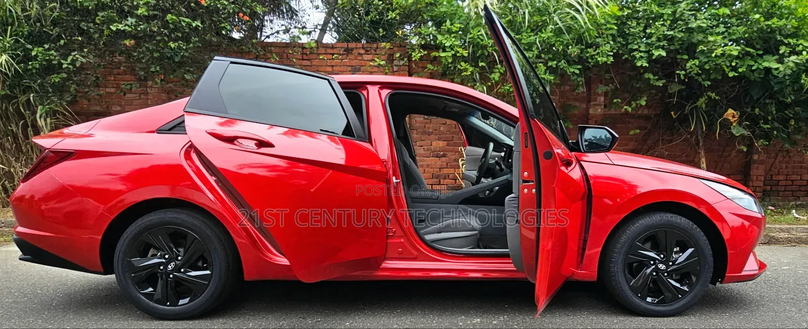 Hyundai Elantra 2022 Red