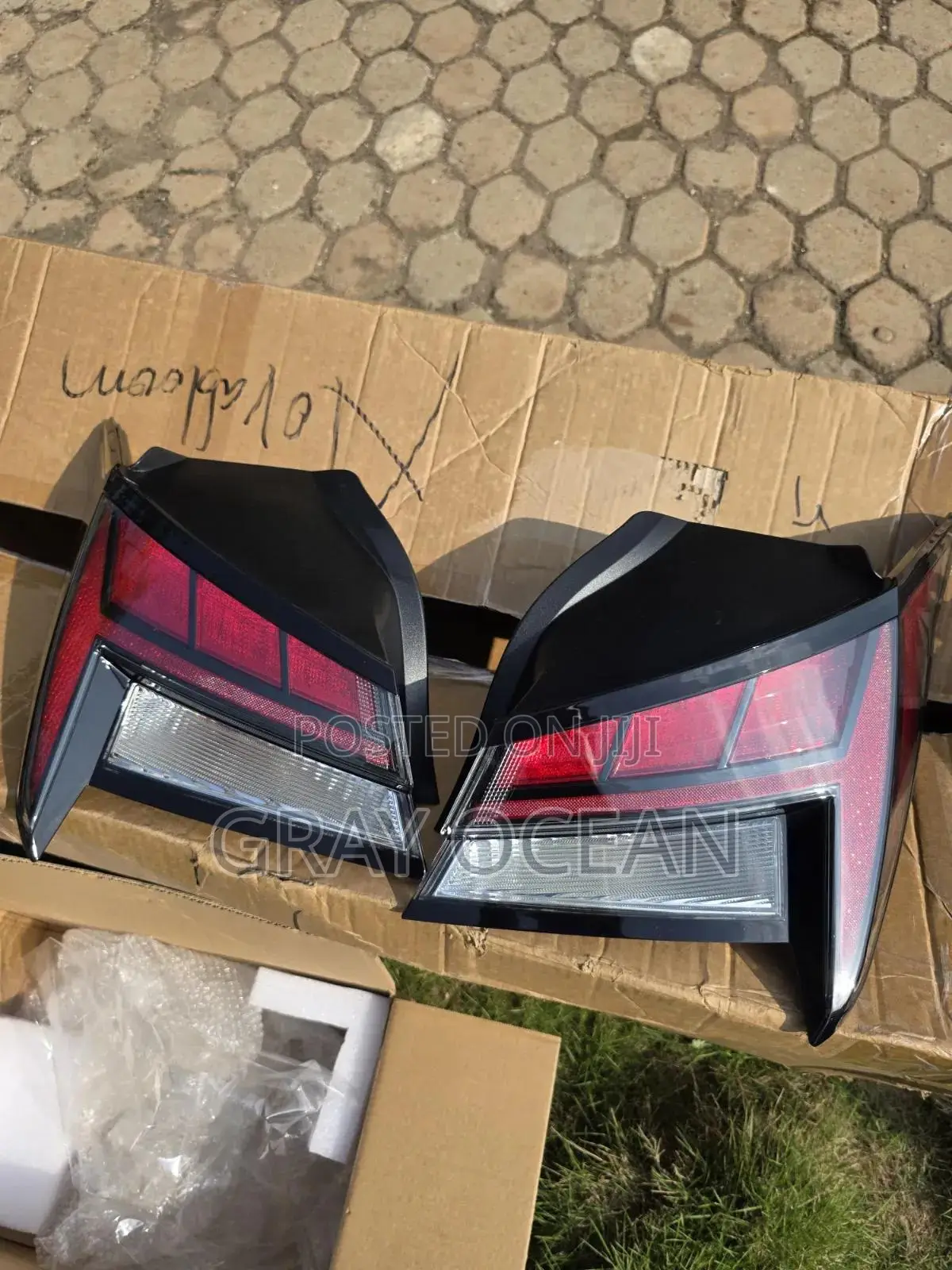 Genuine OEM Tail Light Assembly for 2021-2023 Hyundai Elantra | Pair