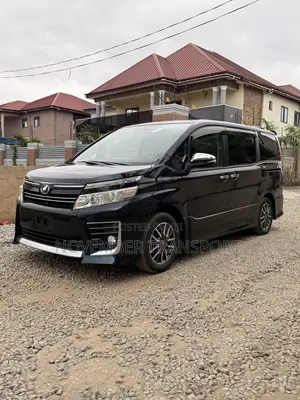 Toyota Voxy ZS Kirameki 2WD 8-Seater 2015