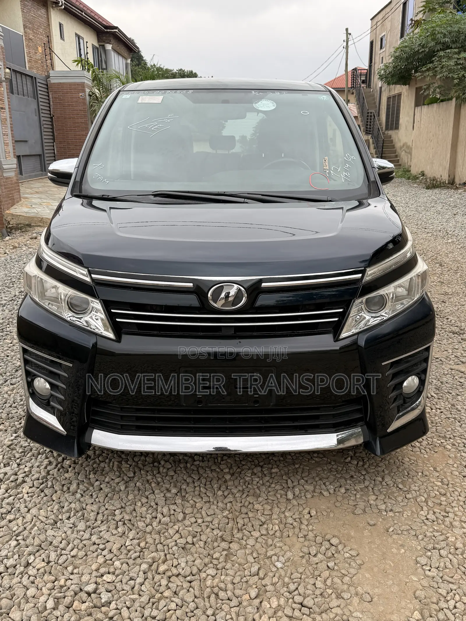 Toyota Voxy ZS Kirameki 2WD 8-Seater 2015