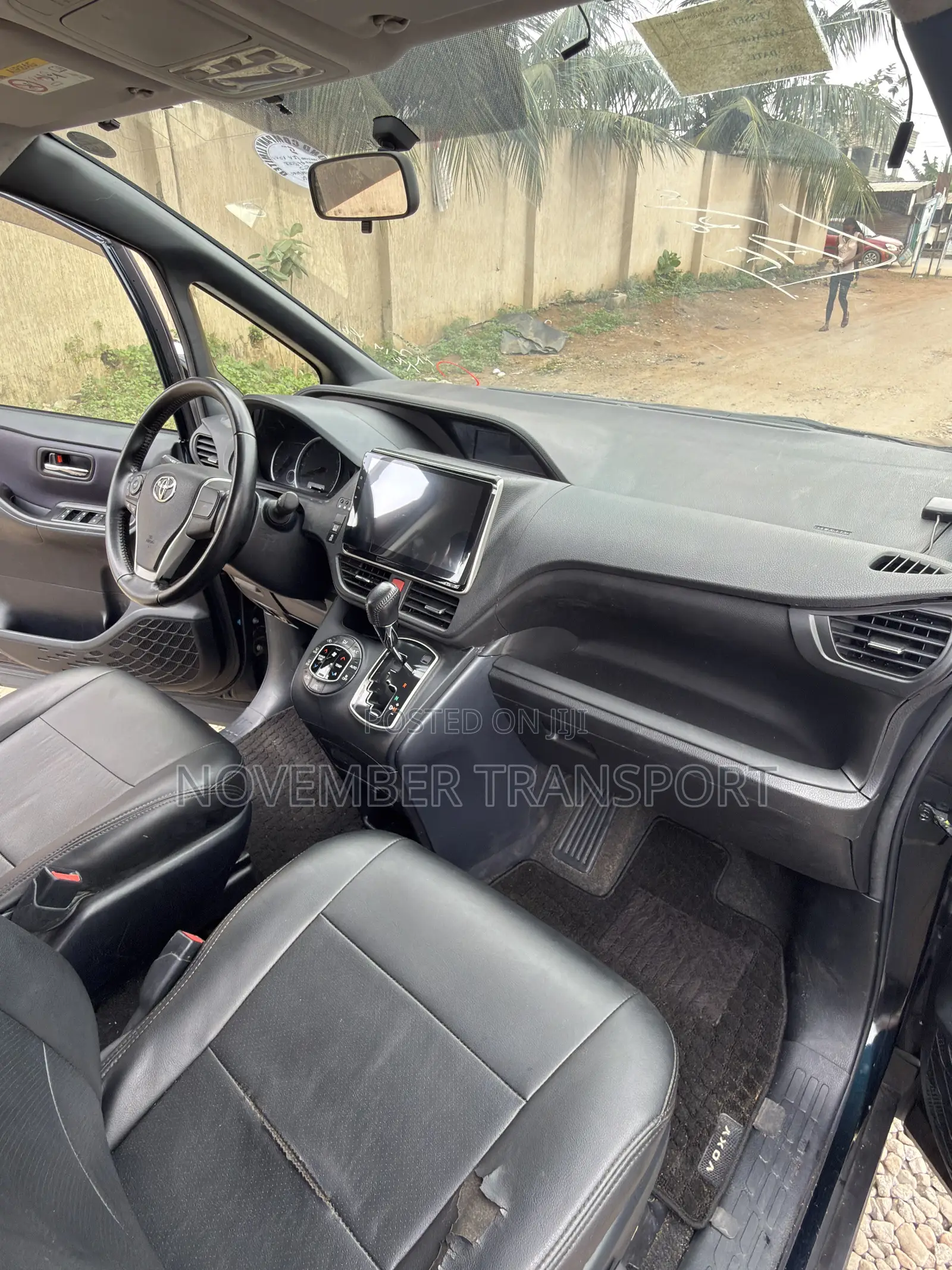 Toyota Voxy ZS Kirameki 2WD 8-Seater 2015