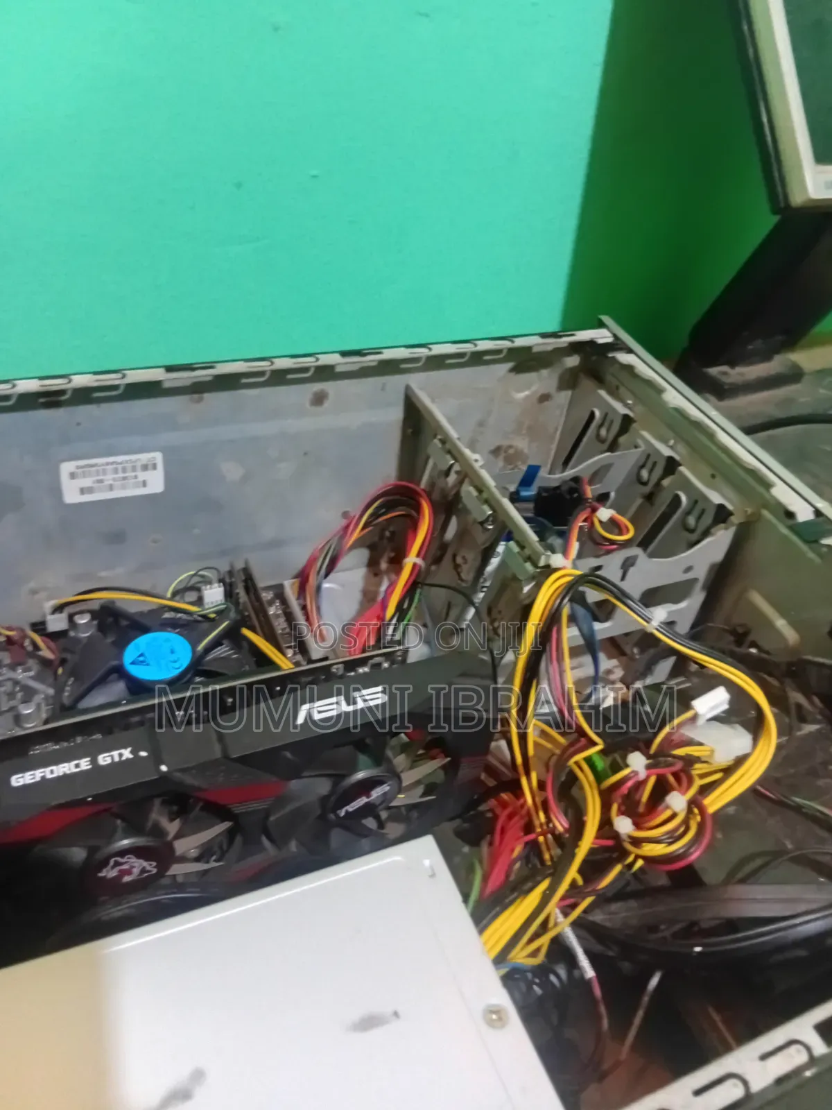 Desktop Computer HP Envy 8GB Intel Core i3 HDD 500GB