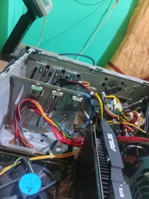 Desktop Computer HP Envy 8GB Intel Core i3 HDD 500GB