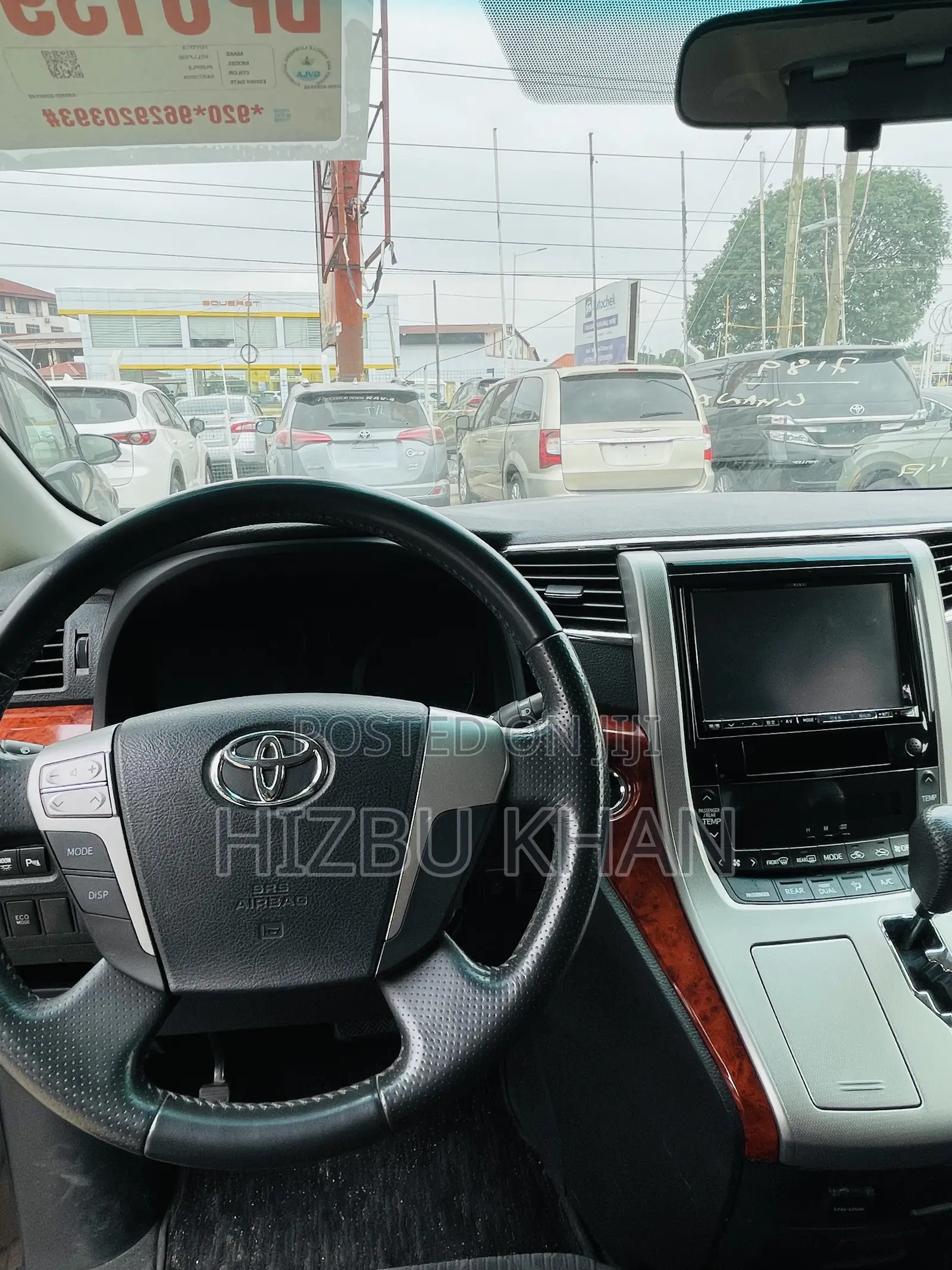 Toyota Vellfire Z 2.4 FWD 7-Seater 2013 Black