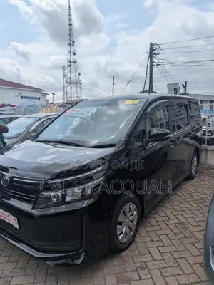 Toyota Voxy 2015 Black