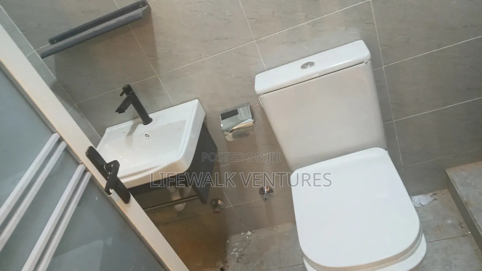 2bdrm Apartment in American House, East, Accra Metropolitan for rent