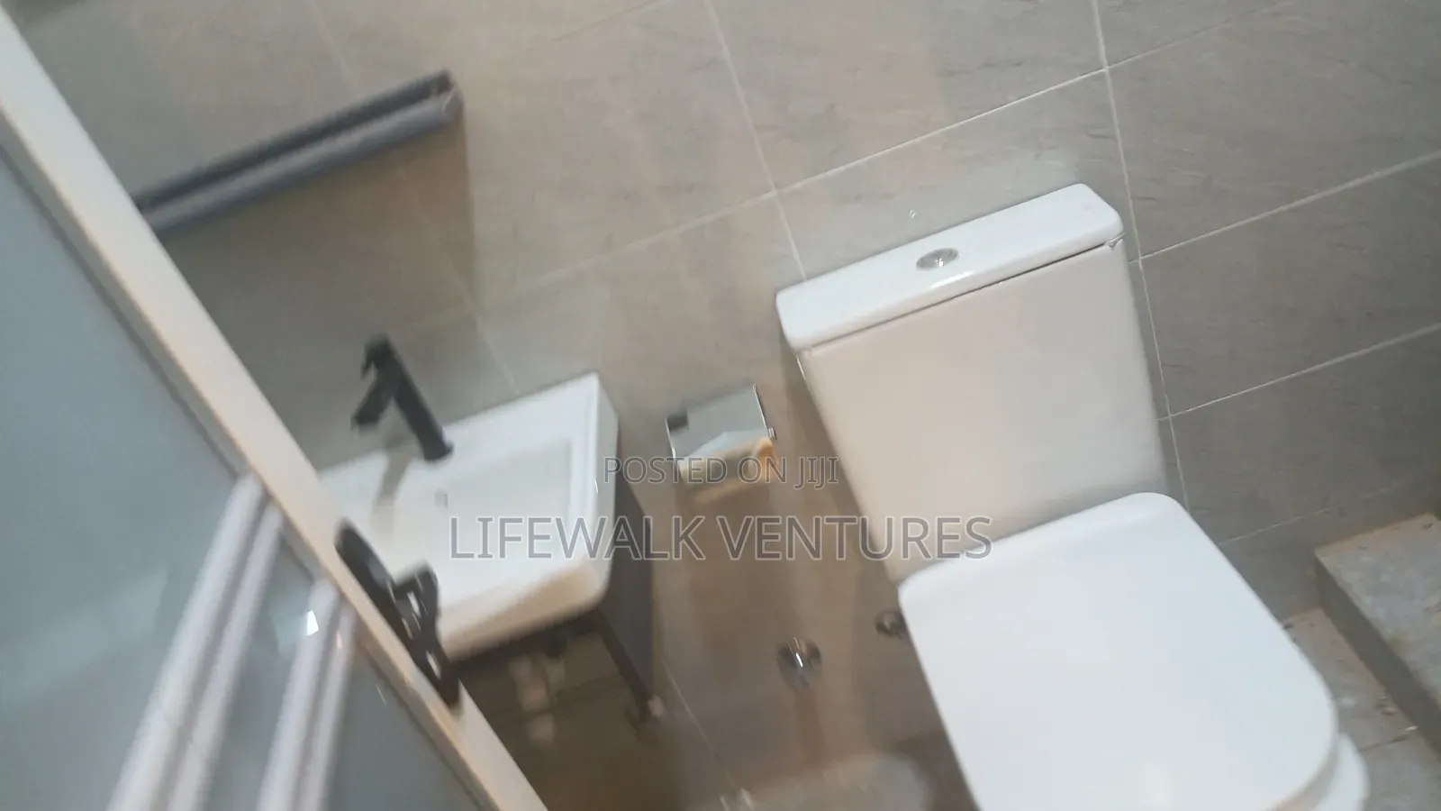 2bdrm Apartment in American House, East, Accra Metropolitan for rent