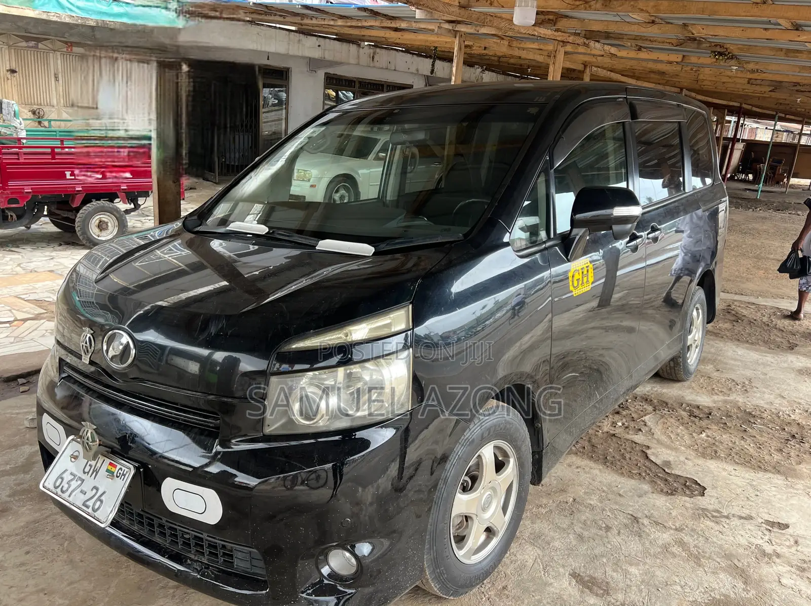 Toyota Voxy V 4WD 7-Seater 2012 Black